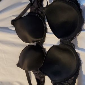 Wacoal lace affair t-shirt bra 36DD black lot of 2